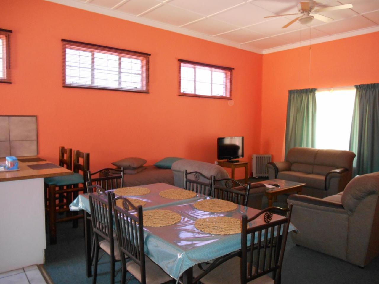 Obesa Lodge Graaff Reinet Luaran gambar